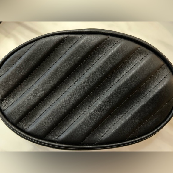 Auxiliary leather belt bag - Picture 2 of 3